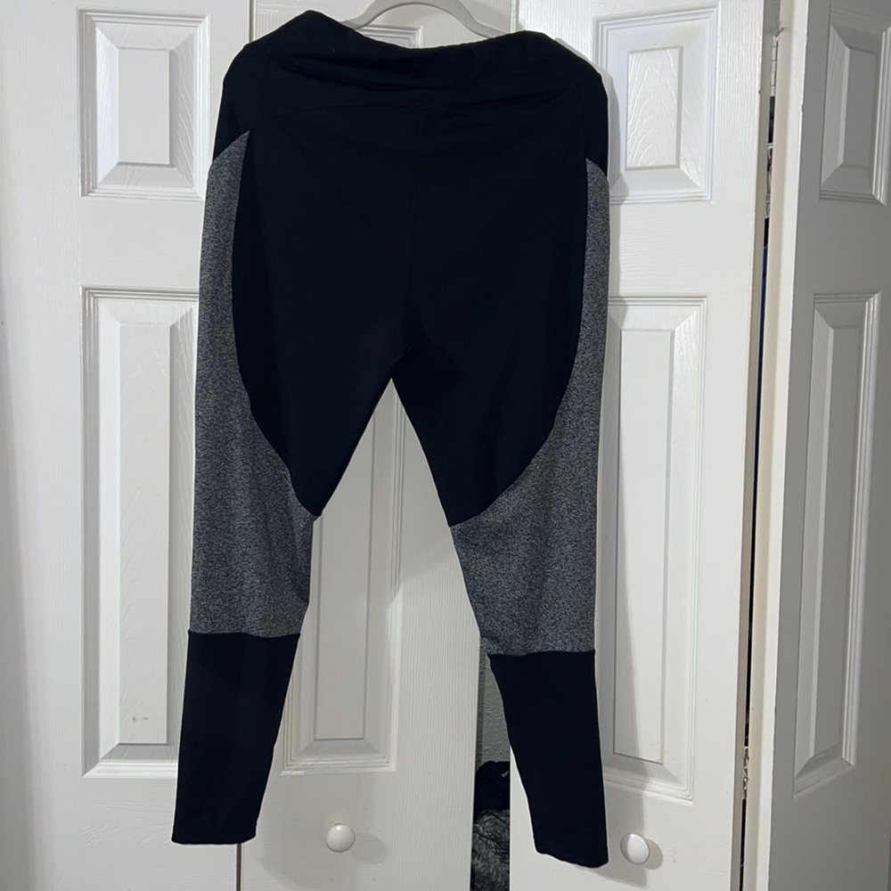 2xl grey and black leggings